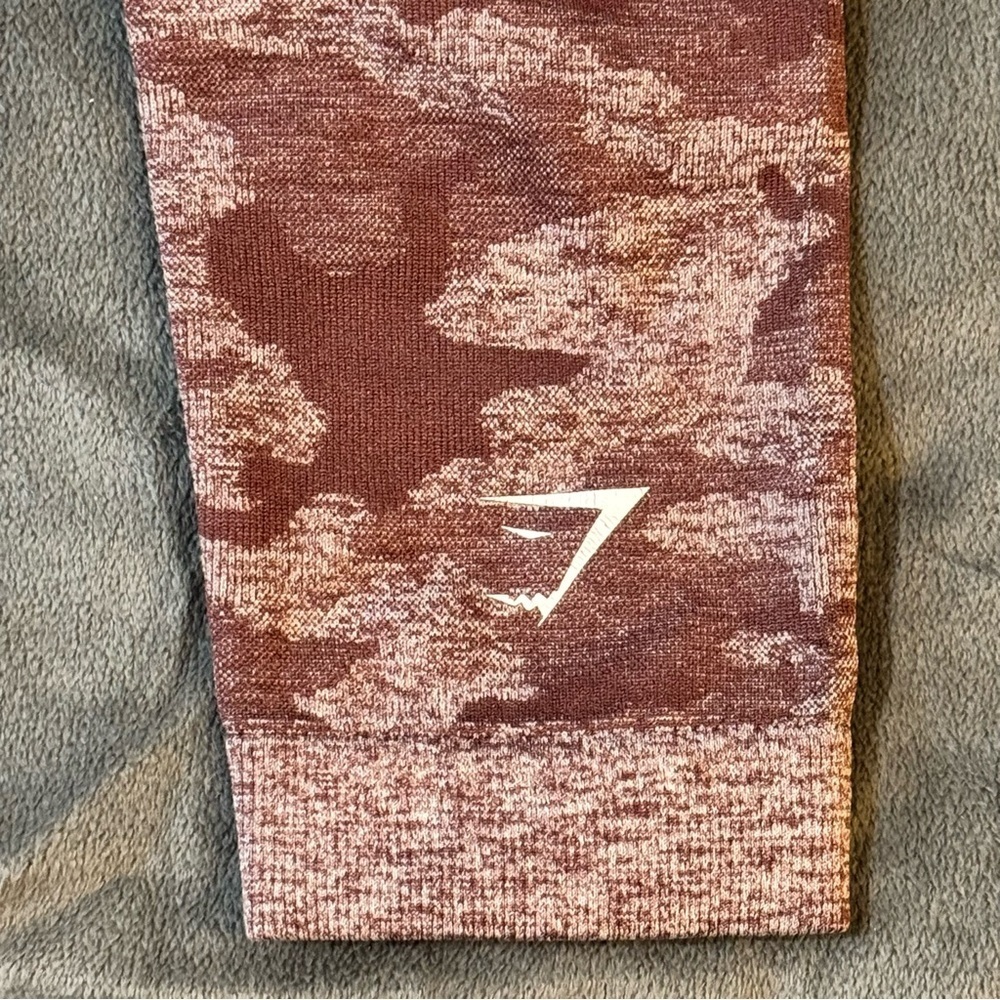 Gymshark Camo Seamless Leggings
#1313 - Picture 10 of 10